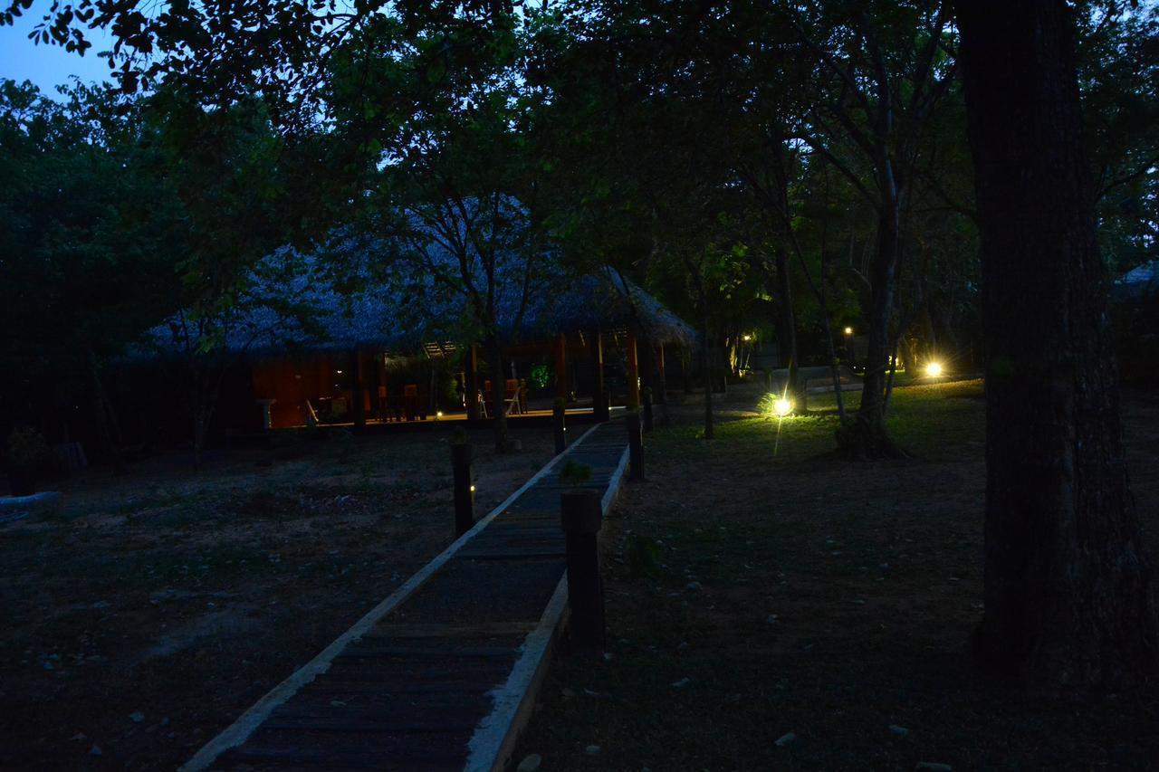 The Bell Farm Eco Resort Сигирия Экстерьер фото
