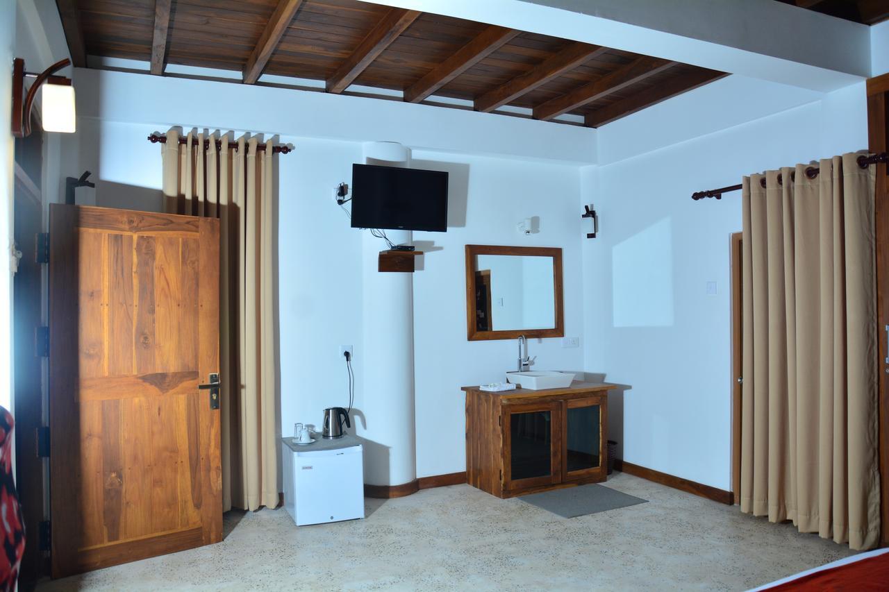 The Bell Farm Eco Resort Сигирия Экстерьер фото